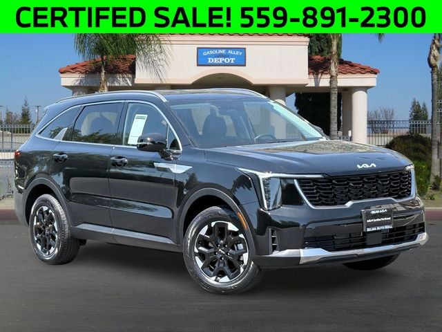 2025 Kia Sorento S in Ebony Black — front three-quarter view