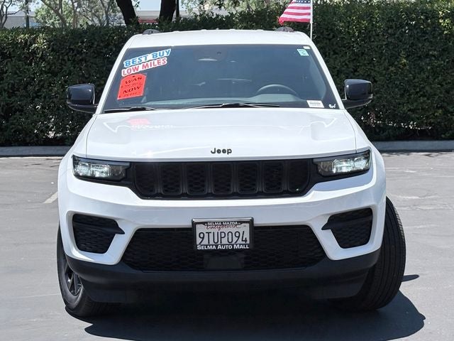 2025 Jeep Grand Cherokee — rear three-quarter view
